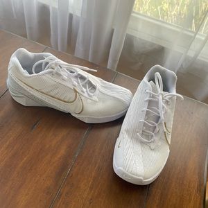 Nike Metcon React Turbo White & Gold size 8.5